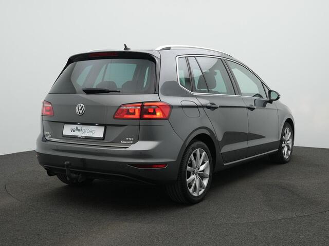 Volkswagen GOLF SPORTSVAN 1.2 TSI 110 pk Highline | 1e eigenaar | Trekhaak | Achteruitrijcamera | Navigatie | Alcantara | Carplay