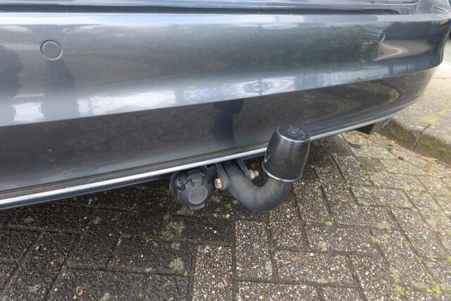 Volkswagen GOLF SPORTSVAN 1.0 TSI ATUOMAAT Comfortline All-Season I TREKHAAK