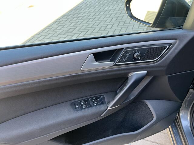 Volkswagen GOLF SPORTSVAN 1.0 TSI Comfortline