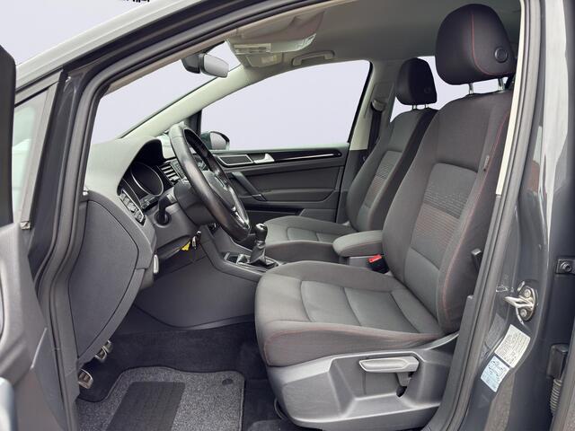 Volkswagen GOLF SPORTSVAN 1.4 TSI Business Edition /Apple Carplay/Adaptive Cruise/Parkeer sens. V+A/Stoel+stuurverwarming/Climate Control/Navi/