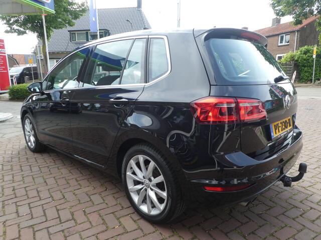 Volkswagen GOLF SPORTSVAN 1.4 TSI Highline Automaat, 17"Lm velgen, Alcantra, Navi, pdc voor+achter