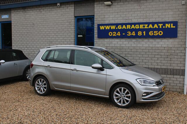 Volkswagen GOLF SPORTSVAN 1.5 TSI ACT Highline Clima Navi Trekh. panoramadak