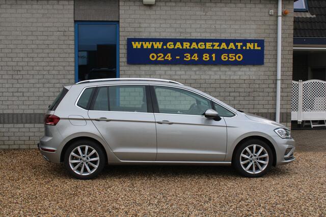 Volkswagen GOLF SPORTSVAN 1.5 TSI ACT Highline Clima Navi Trekh. panoramadak