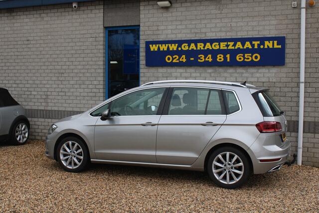 Volkswagen GOLF SPORTSVAN 1.5 TSI ACT Highline Clima Navi Trekh. panoramadak