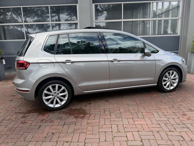Volkswagen GOLF SPORTSVAN 1.5 TSI ACT Highline Bj 2018 Km 151.000 Nap Navi,Panodak.Trekhaak,Cruise 150pk