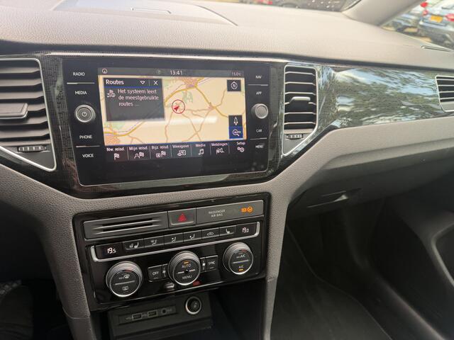 Volkswagen GOLF SPORTSVAN 1.5 TSI ACT Highline Bj 2018 Km 151.000 Nap Navi,Panodak.Trekhaak,Cruise 150pk