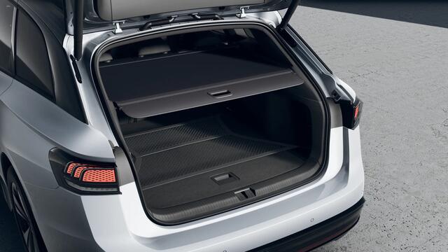 Volkswagen ID ID.7 Tourer Pro Limited Edition | Achterbank in ongelijke delen neerklapbaar incl. middenarmsteun en doorlaadmogelijkheid | Afstandscontrolesysteem (Front Assist), met voetgangers- en fietsersherkenning | Airconditioning automatisch, 2-zone (Climatronic)