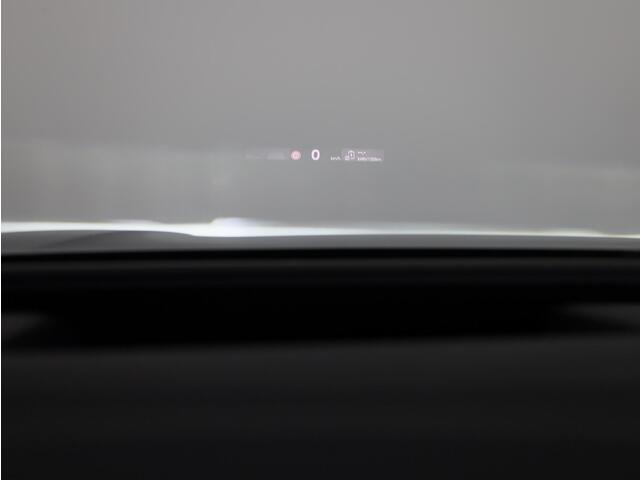 Volkswagen ID ID.7 Tourer Pro Business 77 kWh accu, 210 kW / 286 pk Variant 231PK | 17% bijtelling* | 20" LM velgen | Navigatie | 360 gradencamera | Matrix koplampen | Onderhoud tot 30-6-2030