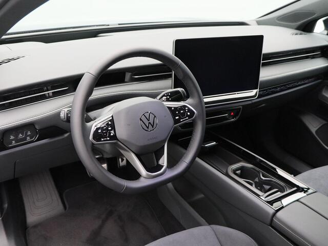 Volkswagen ID ID.7 Tourer Pro Limited Edition 77 kWh | Trekhaak | Stoel & Stuurverwarming | Dodehoek Detectie | 360 Camera |