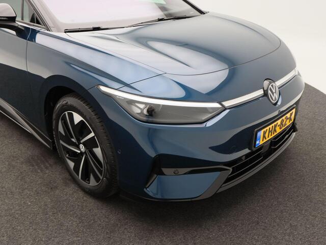 Volkswagen ID ID.7 Tourer Pro Limited Edition 77 kWh | Trekhaak | Stoel & Stuurverwarming | Dodehoek Detectie | 360 Camera |