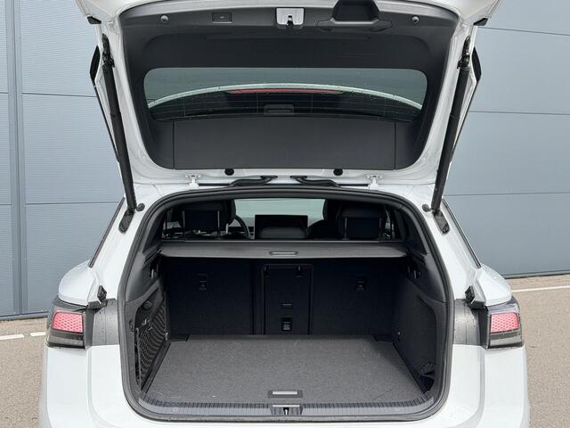 Volkswagen ID ID.7 Tourer Pro Business 77 kWh 286PK | IQ Light | Harman kardon | Massage + ventilatie stoelen | Memory | Sfeerverlichting + | 360 graden camera |