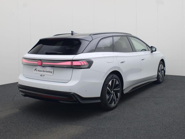 Volkswagen ID ID.7 Pro Limited Edition 77 kWh accu 286 pk · Trekhaak inklapbaar, met elektrische ontgrendeling · Voorraad OUTLET · Prijs is inclusief inruilpremie ·