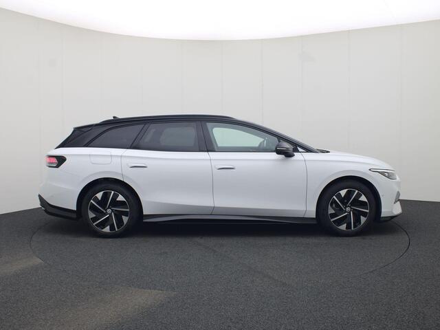 Volkswagen ID ID.7 Pro Limited Edition 77 kWh accu 286 pk · Trekhaak inklapbaar, met elektrische ontgrendeling · Voorraad OUTLET · Prijs is inclusief inruilpremie ·