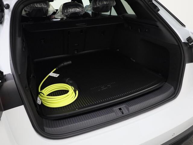 Volkswagen ID ID.7 Pro Limited Edition 77 kWh accu 286 pk · Trekhaak inklapbaar, met elektrische ontgrendeling · Voorraad OUTLET · Prijs is inclusief inruilpremie ·