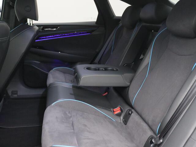 Volkswagen ID ID.7 Pro Business 77 kWh 286PK Aut. SOH 100%, 360gr. Camera, Head-Up Display, Warmtepomp, 20" LM Velgen, Keyless, Side Assist, Memorystoel