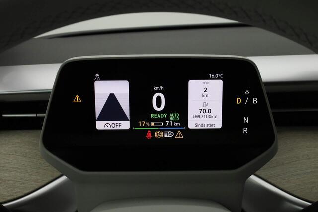 Volkswagen ID. Buzz 1st 77kWh 204 pk | IQ Light | Stuur-/stoelverwarming | Achteruitrijcamera | Navigatie | Adaptive Cruise