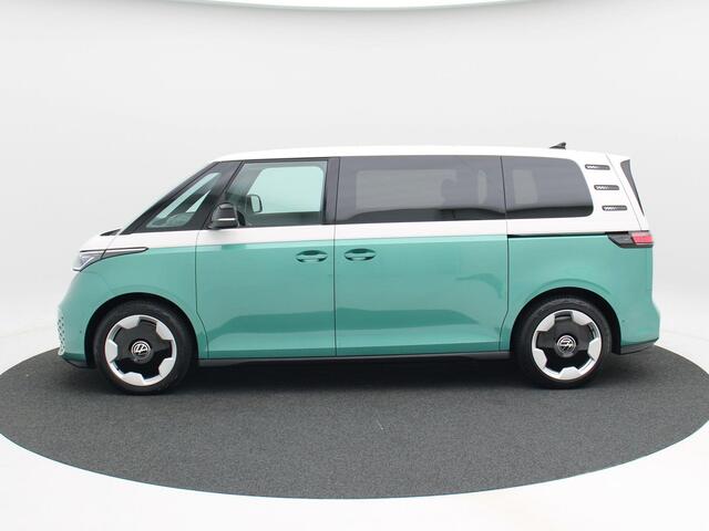 Volkswagen ID. Buzz Bedrijfswagens Pro Bulli L2 7-zits 210 kW (286 pk) 3239 mm | Trekhaak | 20"Stockton LM | Led matrix koplampen | Electrisch bedienbare achterklep |