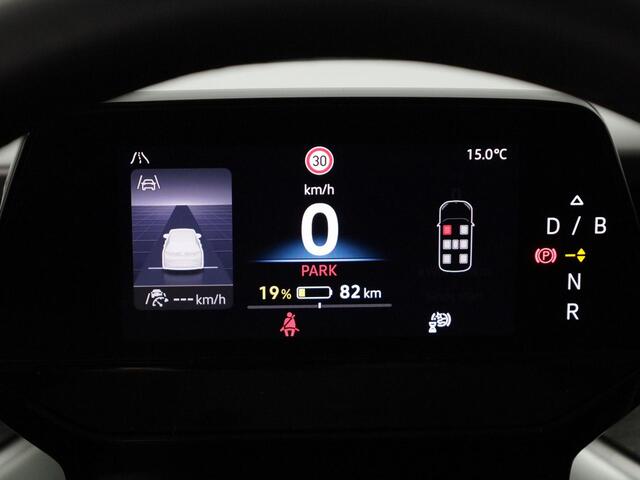 Volkswagen ID. Buzz Bedrijfswagens Pro Bulli Limited 210 kW / 286 PK | 7-zits | 360 Camera | Trekhaak wegklapbaar | IQ Light | Stuur-/stoelverwarming | Carplay | Navigatie | Adaptive Cruise