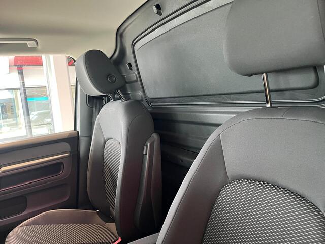 Volkswagen ID. Buzz Cargo Bedrijfswagens Bulli edition Elektromotor 250 kW (340 pk) 250 kW | Achterlichten led, luxe uitgevoerd incl. dynamische knipperlichten | Open & close pakket plus | Schuifdeuren links en rechts elektrisch | Verwarmbaar multifunctioneel stuurwiel met leder b