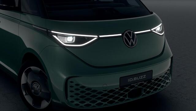 Volkswagen ID. Buzz Cargo Bedrijfswagens Anniversary Edition Elektromotor 250 kW (340 pk) | Elektrische schuifdeur rechts | Open en close plus pakket | DAB+ | Achteruitrijcamera | Achterlichten LED | Bijrijdersstoel in plaats van bijrijdersbank inclusief ISOFIX |
