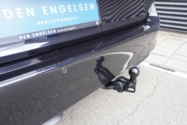 Volkswagen ID. Buzz Cargo ID. Buzz Cargo 286 pk, Bulli Edition, Achteruitrijcamera, Bijrijdersstoel, Navigatie, Achterklep met ruit, Trekhaak