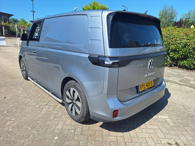 Volkswagen ID. Buzz Cargo 77 kWh 204 pk / IQ Light / PDC / Navigatie