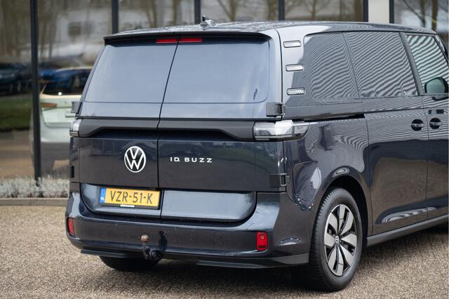 Volkswagen ID. Buzz Cargo L1H1 77 kWh | Navi by App | Adapt. Cruise | Camera | Trekhaak | Stoelverw. |