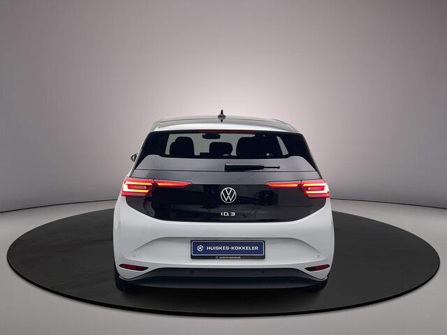 Volkswagen ID.3 Pro Business 204pk Automaat Adaptive cruise control, Stuurwiel verwarmd, Achteruitrijcamera, Navigatie, LED matrix koplampen, Stoelverwarming, Parkeersensoren
