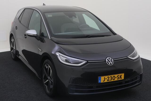 Volkswagen ID.3 204pk First Plus 58 kWh / Trekhaak Afneembaar / LED / Camera / Navigatie / 19" LMV