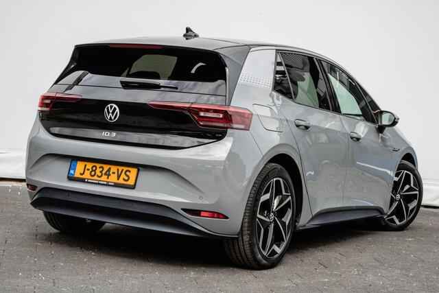 Volkswagen ID.3 First Plus 58 kWh Adapt. cruise/ Matrix LED/ Camera/ Stuur + stoelverwarming/ Carplay/ 19" Lmv