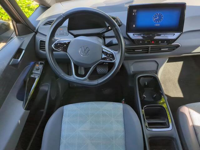 Volkswagen ID.3 Life 58 kWh / Navigatie / Parkeersensoren / Stoelverwarming / Parkeer sensoren
