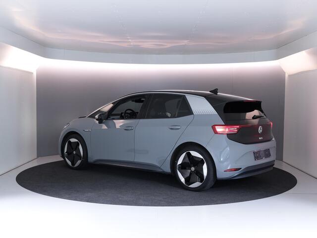 Volkswagen ID.3 First Max 58 kWh 204 pk | Navigatie | Panoramadak | Parkeersensoren | Achteruitrijcamera | Adaptieve cruise control |