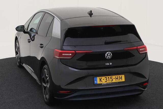 Volkswagen ID.3 First Plus 204pk 58 kWh Camera / Navigatie / Parkeersensoren / LED / Stoelverwarming / 19"LM Velgen