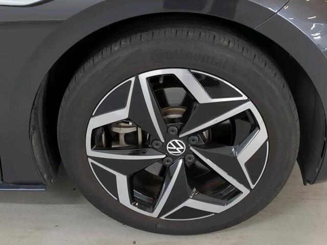Volkswagen ID.3 First Plus 204pk 58 kWh Camera / Navigatie / Parkeersensoren / LED / Stoelverwarming / 19"LM Velgen