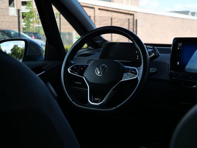 Volkswagen ID.3 First 58 kWh 204pk Automaat Stoelverwarming / Camera / Apple Carplay