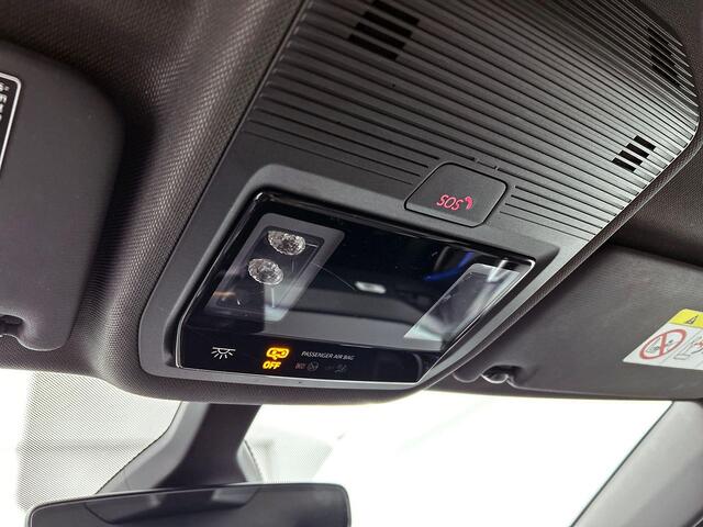 Volkswagen ID.3 First Plus 58 kWh Airco ECC Navi Carplay Adaptive Cruise control 18" LM Velgen Full LED Stoelverwarming PDC VA + Camera