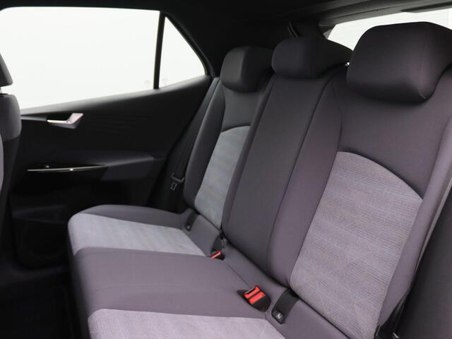 Volkswagen ID.3 Pro 58 kWh 204PK Warmtepomp, Adaptieve Cruise Control, Full Led, Keyless, App-Connect, Navi, Stuur- en Stoelverwarming, 18" LM Velgen