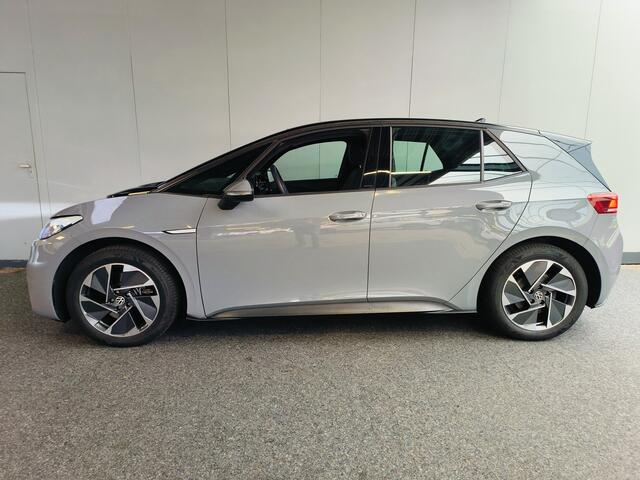 Volkswagen ID.3 Pure 45 kWh uit 2022 Rijklaar + 12 maanden Bovag-garantie Henk Jongen Auto's in Helmond, al 50 jaar service zoals 't hoort!