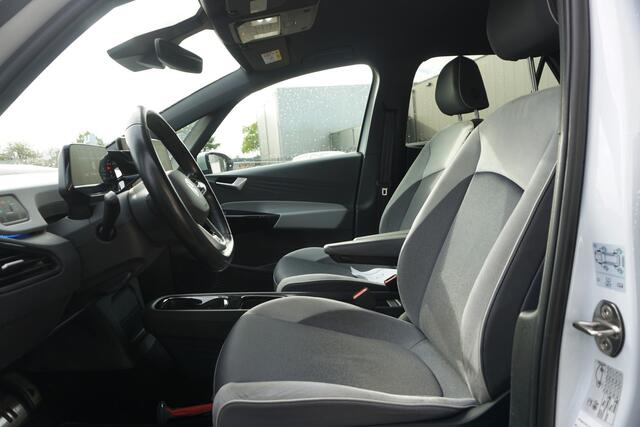 Volkswagen ID.3 First Plus 58 kWh | STOEL/STUURVERW. | CAMERA | MATRIX LED | ACC |