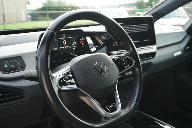 Volkswagen ID.3 First Plus 58 kWh | STOEL/STUURVERW. | CAMERA | MATRIX LED | ACC |