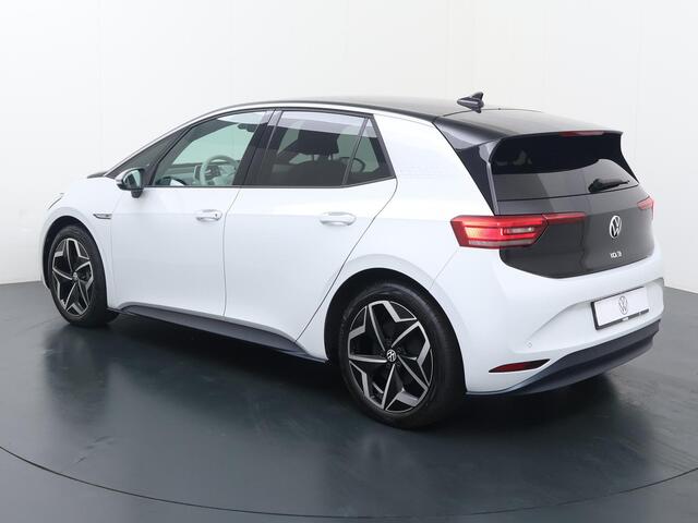 Volkswagen ID.3 First Plus 58 kWh | 204 PK | SoH 91% | Matrix LED koplampen | Verwarmde voorstoelen | | Adaptive cruise control |