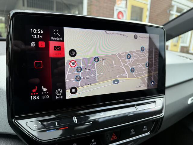 Volkswagen ID.3 First Plus 58 kWh Camera, Trekhaak, 19''Lmv, Matrix Led