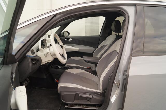 Volkswagen ID.3 First Plus 58kWh -NAVI-ECC-SOH91%-TREKHAAK-