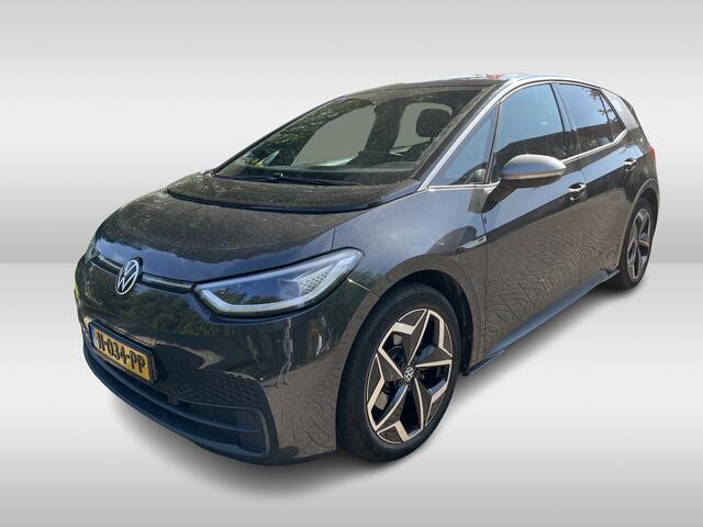Volkswagen ID.3 First Plus 58 kWh SOH 92,5% / Camera / Keyless / Matrix LED / Interieurvoorverwarming / 19'' / DAB / 19'' / Navigatie / ACC