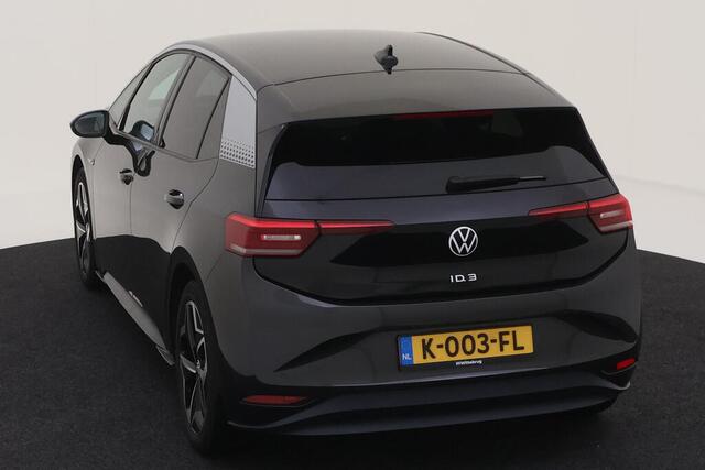 Volkswagen ID.3 First Plus 58 kWh / CAMERA/ PARK. SENSOREN/ STOELVERWARM./ IQ. LIGHT/ NAVI/ CLIMA/ GETINT GLAS/ 19" LMV
