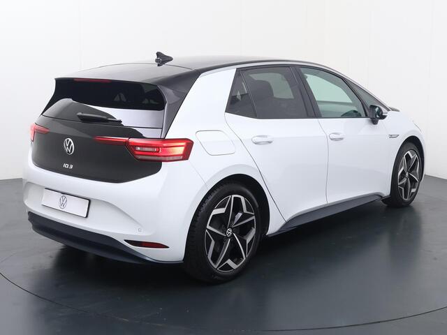 Volkswagen ID.3 First Plus 58 kWh | 204 PK | SoH 90% | Trekhaak afneembaar | Matrix LED koplampen | Apple Carplay/Android Auto | Leder |