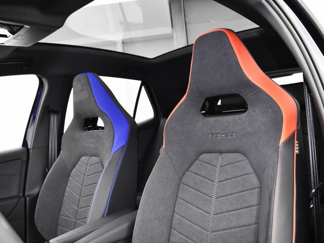 Volkswagen ID.3 GTX Limited Edition 79 kWh accu, 326 PK · Achteruitrijcamera · Draadloze telefoonlader · Sfeerverlichting ·