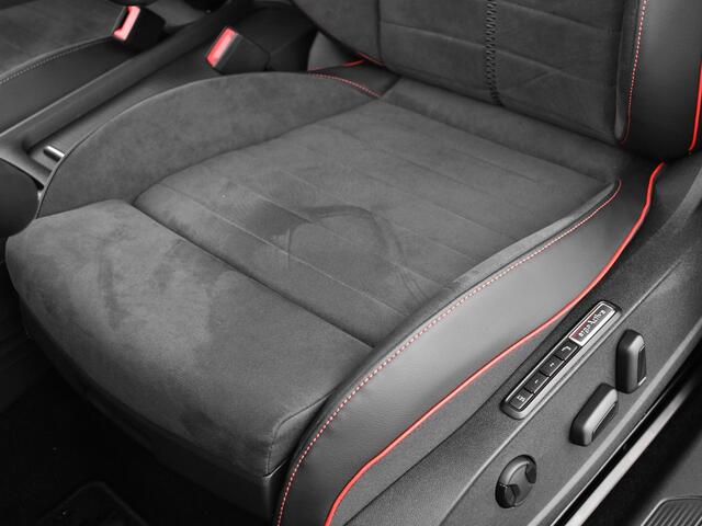 Volkswagen ID.3 GTX Limited Edition 79 kWh accu, 326 PK · Achteruitrijcamera · Draadloze telefoonlader · Sfeerverlichting ·