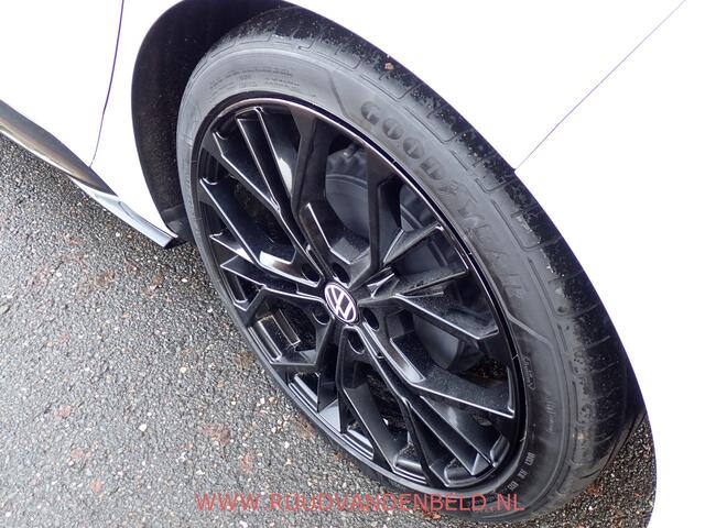 Volkswagen ID.3 First Max 58kWh 92%SOH ACC/PANODAK/MASSAGE/TREKHAAK/HEADUP