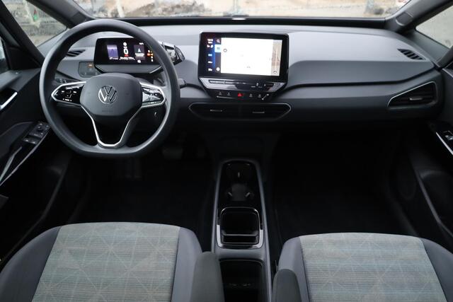 Volkswagen ID.3 Pro 58 kWh SOH 91%, parkeersensoren voor en achter, multifunctioneel stuurwiel, lane assist, bluetooth, carkit carplay, meerkleurige sfeerverlichting, navigatie, discover pro